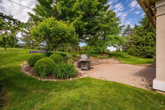 185 Barrington Village Drive, Beavercreek Twp, OH 45385