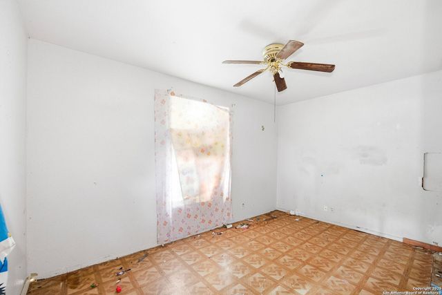 1119 N Gevers St, San Antonio, TX 78202