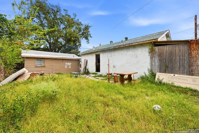 1119 N Gevers St, San Antonio, TX 78202