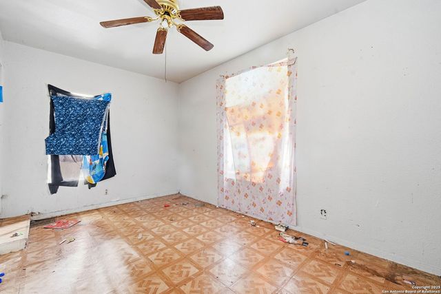 1119 N Gevers St, San Antonio, TX 78202