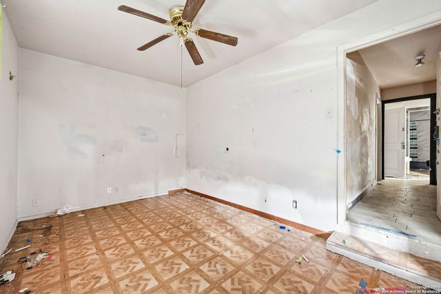 1119 N Gevers St, San Antonio, TX 78202