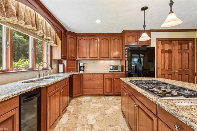 1467 Victory Hill RD, Hayes, VA 23072