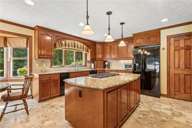 1467 Victory Hill RD, Hayes, VA 23072
