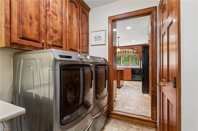 1467 Victory Hill RD, Hayes, VA 23072