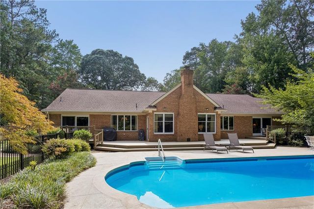 1467 Victory Hill RD, Hayes, VA 23072