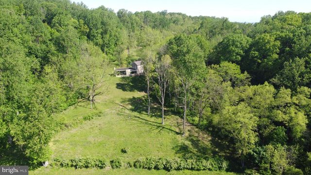 2585 CHARLESTOWN RD, Phoenixville, PA 19460
