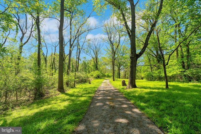 2585 CHARLESTOWN RD, Phoenixville, PA 19460
