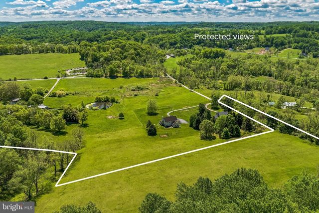 2585 CHARLESTOWN RD, Phoenixville, PA 19460