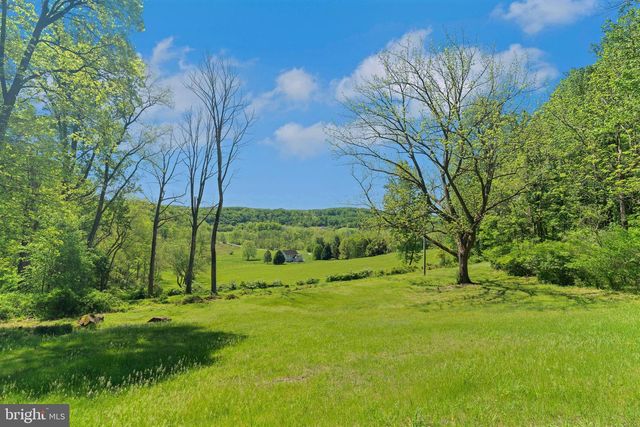 2585 CHARLESTOWN RD, Phoenixville, PA 19460