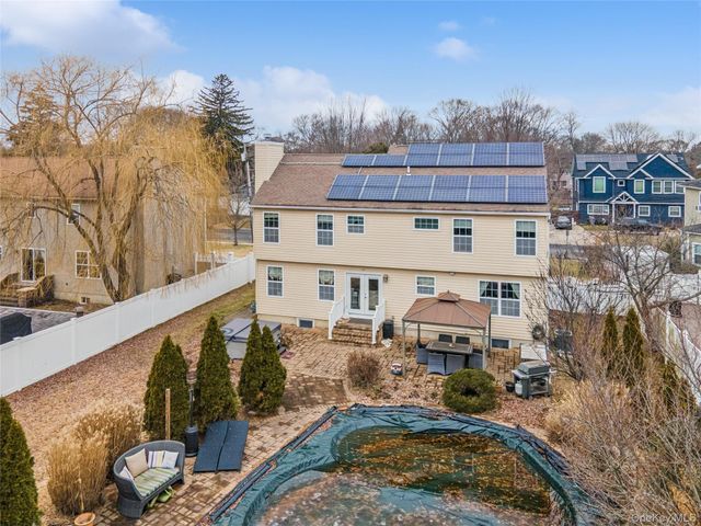 80 Fairview Avenue, Islip Terrace, NY 11752