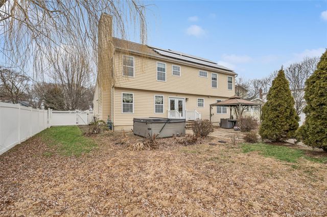 80 Fairview Avenue, Islip Terrace, NY 11752