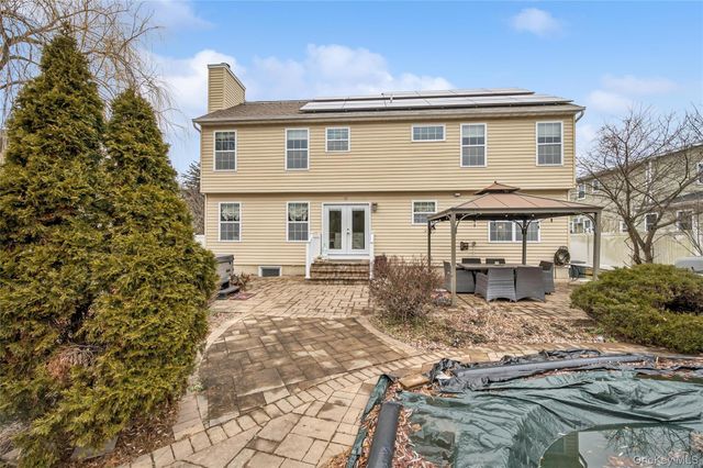 80 Fairview Avenue, Islip Terrace, NY 11752