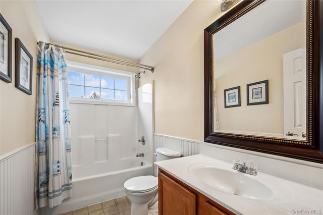 80 Fairview Avenue, Islip Terrace, NY 11752