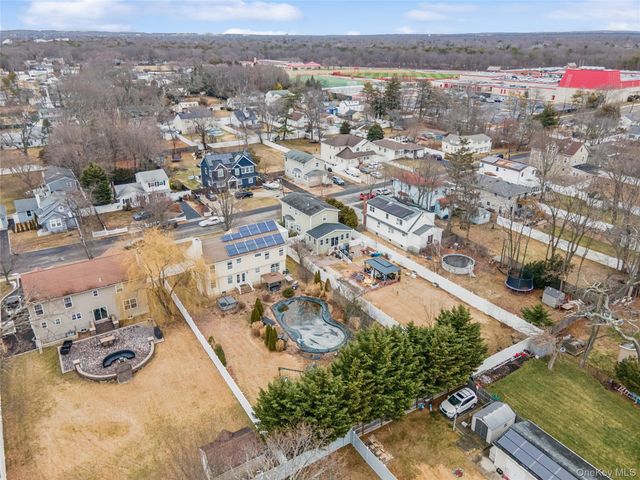 80 Fairview Avenue, Islip Terrace, NY 11752