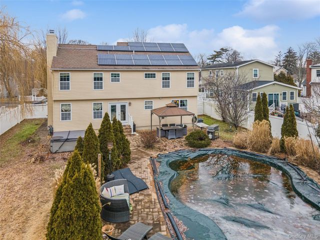 80 Fairview Avenue, Islip Terrace, NY 11752