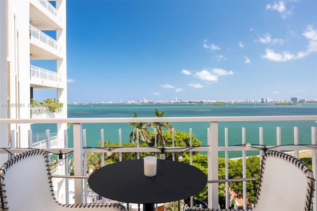 4000 Towerside Ter 804, Miami, FL 33138