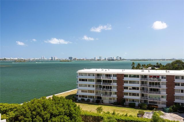 4000 Towerside Ter 804, Miami, FL 33138