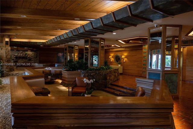 4000 Towerside Ter 804, Miami, FL 33138