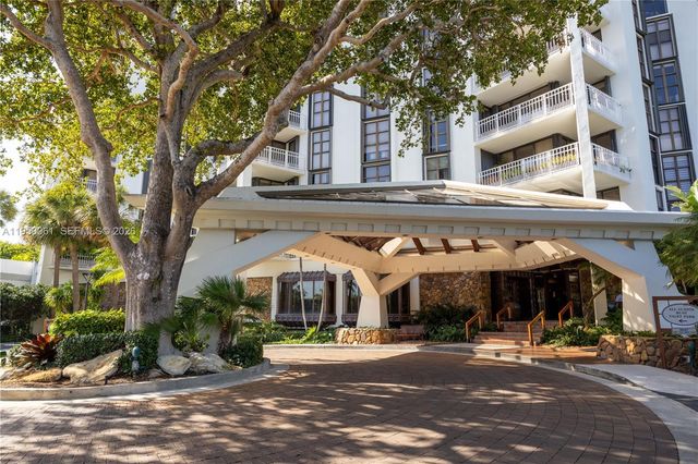 4000 Towerside Ter 804, Miami, FL 33138