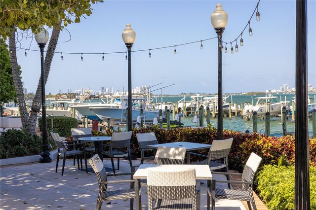 4000 Towerside Ter 804, Miami, FL 33138