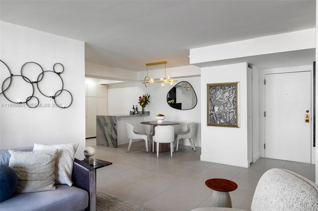 4000 Towerside Ter 804, Miami, FL 33138