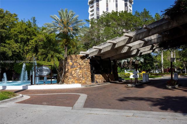 4000 Towerside Ter 804, Miami, FL 33138