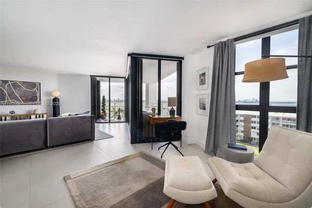 4000 Towerside Ter 804, Miami, FL 33138