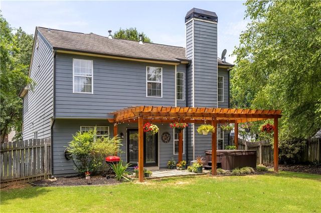 5261 Underhill Lane, Sugar Hill, GA 30518