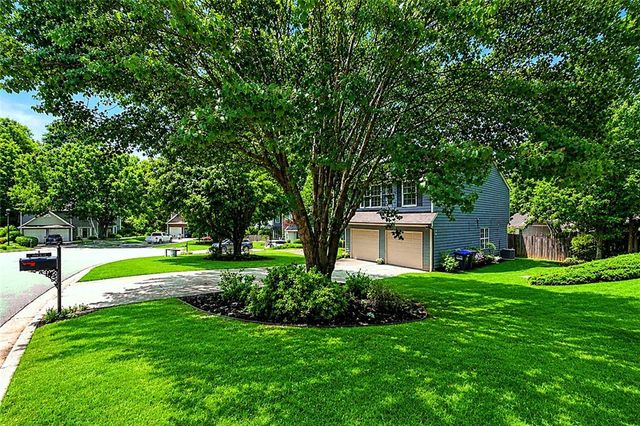 5261 Underhill Lane, Sugar Hill, GA 30518