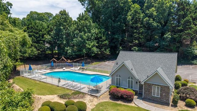 5261 Underhill Lane, Sugar Hill, GA 30518