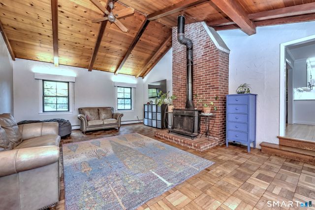 79 Meadow Wood Road, Branford, CT 06405