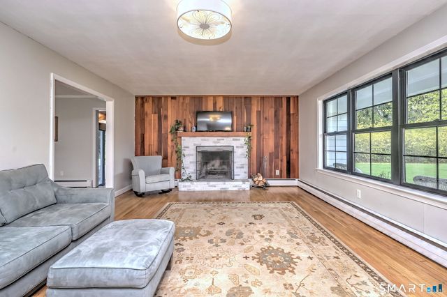 79 Meadow Wood Road, Branford, CT 06405