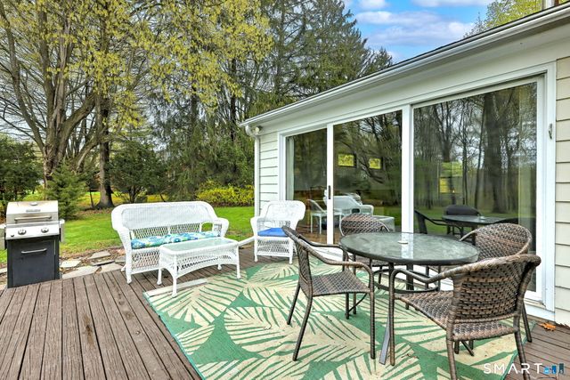 79 Meadow Wood Road, Branford, CT 06405