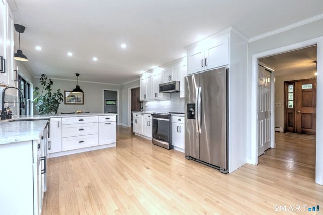 79 Meadow Wood Road, Branford, CT 06405