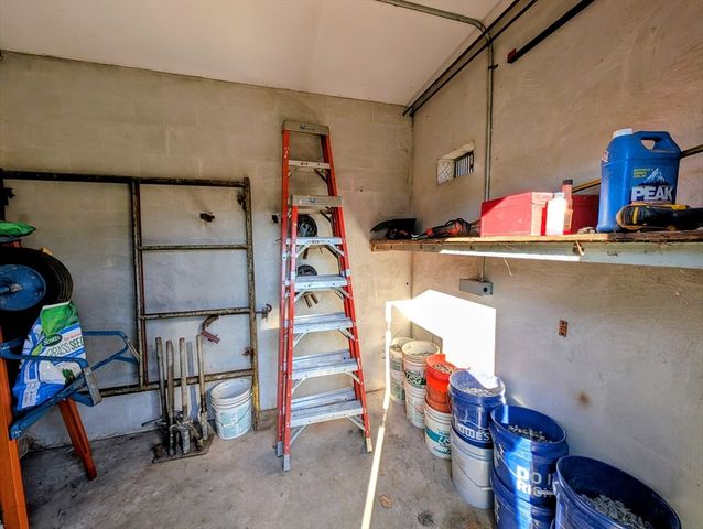 7 King Road, Charlton, MA 01507