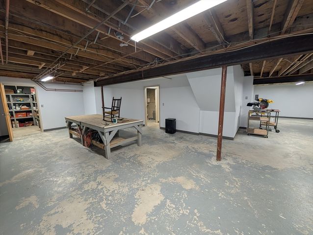 7 King Road, Charlton, MA 01507