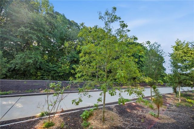 865 Commonwealth Avenue SE, Atlanta, GA 30312