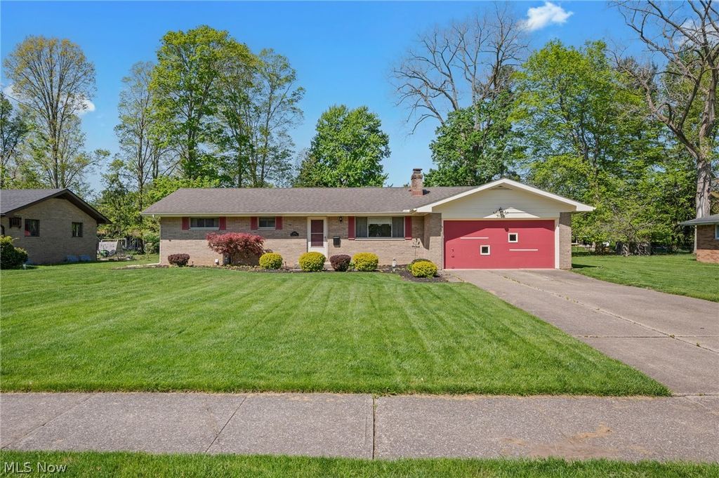 5108 Evergreen Drive, North Olmsted, OH 44070