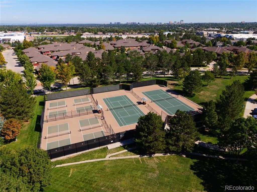 Image 29 of property listing at 6414 Silver Mesa Drive E, Highlands Ranch, CO 80130