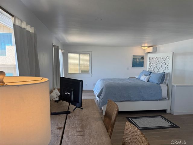 1398 Seacoast, Imperial Beach, CA 91932