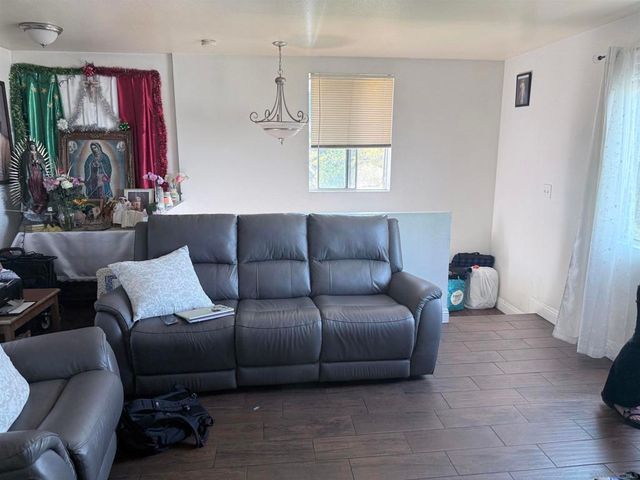 1952 Irving Ave, San Diego, CA 92113