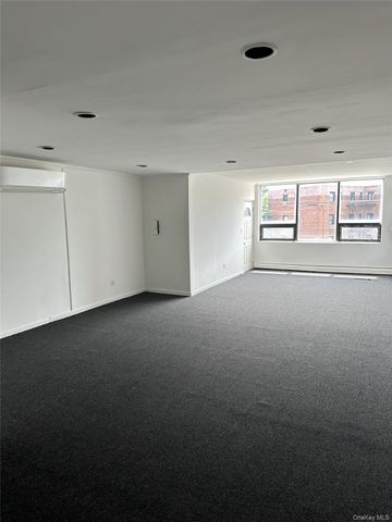 72-63 Kissena Boulevard 2A, Flushing, NY 11367
