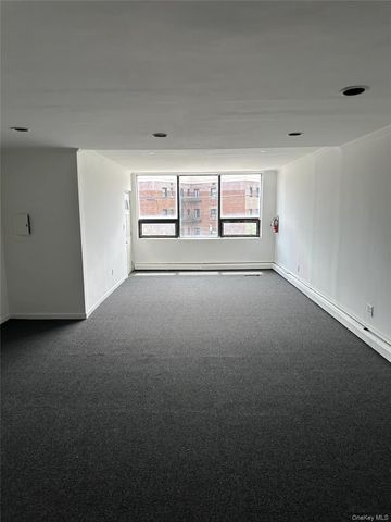 72-63 Kissena Boulevard 2A, Flushing, NY 11367