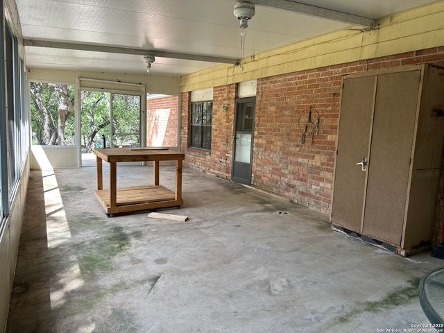 27717 Bonn Mountain, San Antonio, TX 78260