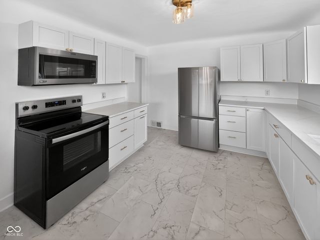 426 Walnut Street, Fortville, IN 46040