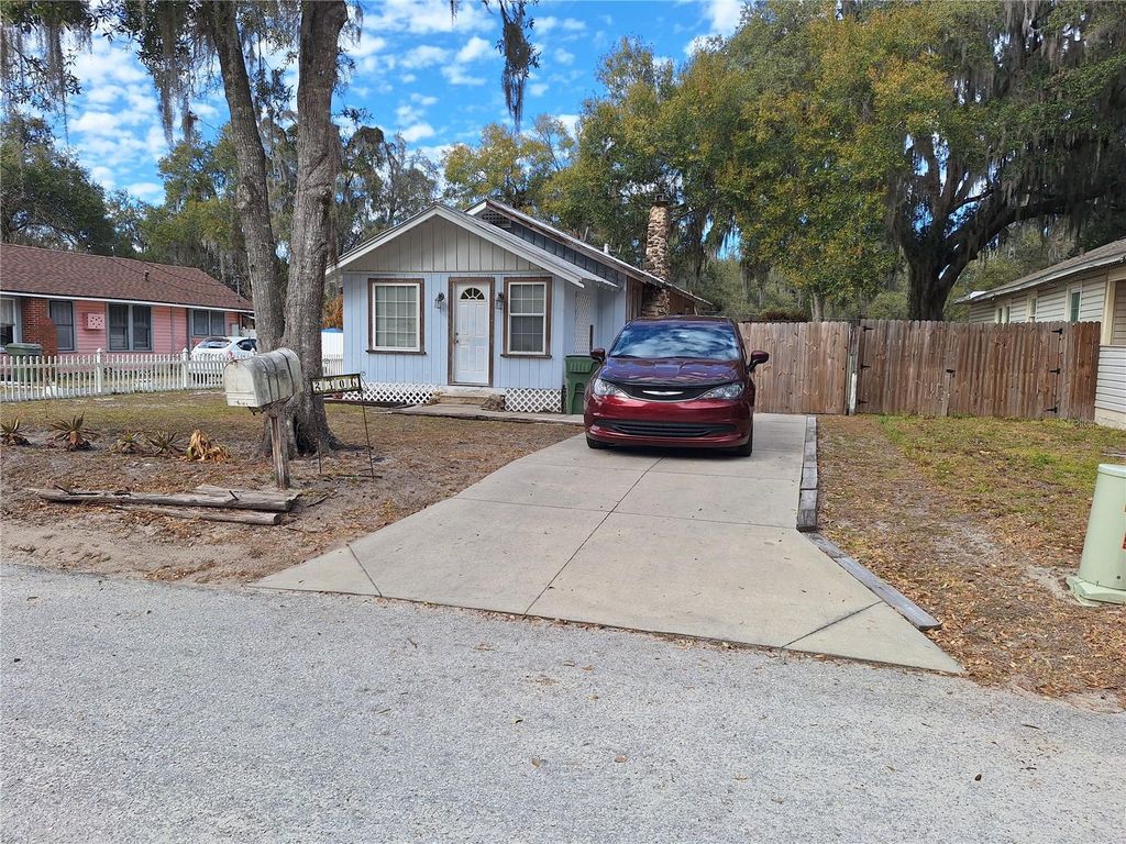 2306 EDGEWATER AVENUE, Leesburg, FL 34748