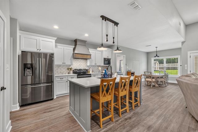 4181 Hampton Drive, Benton, AR 72019