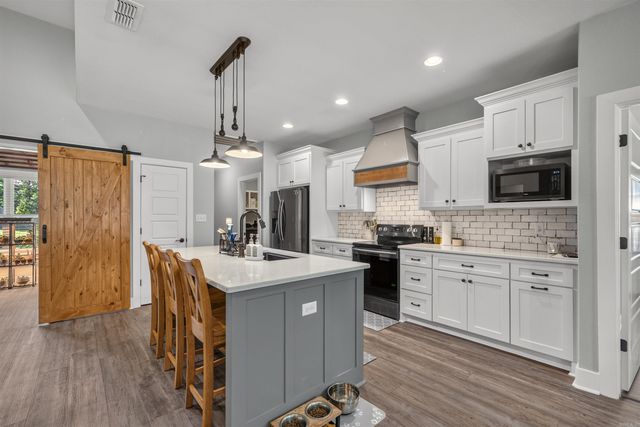 4181 Hampton Drive, Benton, AR 72019
