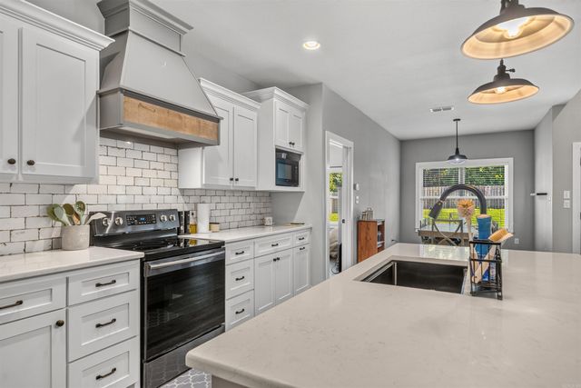 4181 Hampton Drive, Benton, AR 72019