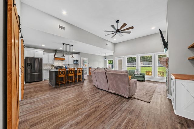 4181 Hampton Drive, Benton, AR 72019